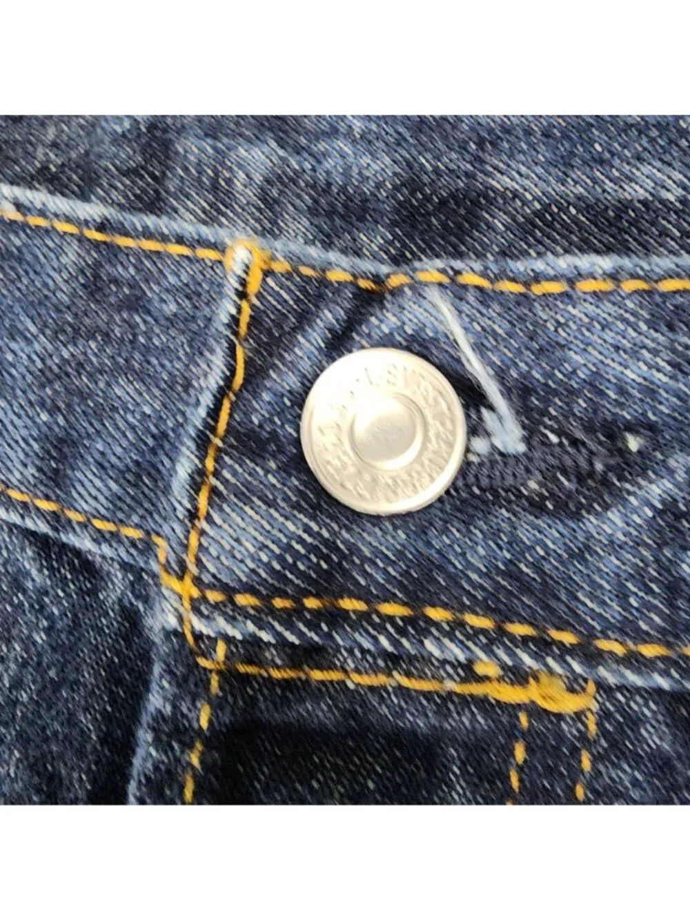 Levis Jeans Mens 33x32 Blue 501 Denim Button Fly Straight Classic *Read*